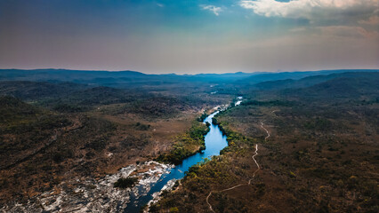 Travessia Natureza Chapada Veadeiros Cerrado Rio Preto Cachoeira Caminhada Trekking Paisagem Seca...