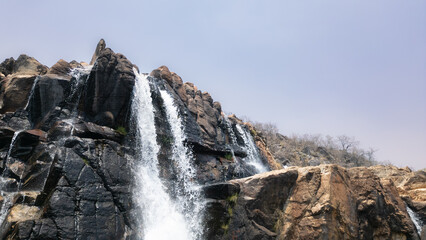 Travessia Natureza Chapada Veadeiros Cerrado Rio Preto Cachoeira Caminhada Trekking Paisagem Seca...