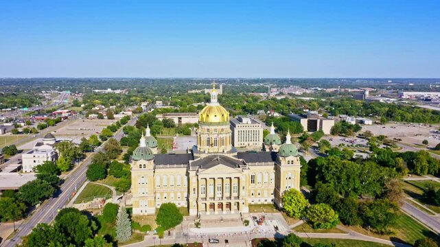 Iowa State Capitol, in Des Moines. The Iowa State Capitol houses the Senate, House of Representatives, the Offices of the Governor, Attorney General, Auditor, Treasurer, and Secretary of State