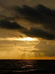 Obraz premium Sunset over the beach
