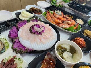 Korean Seafood Restaurant. Korean Style Sashimi