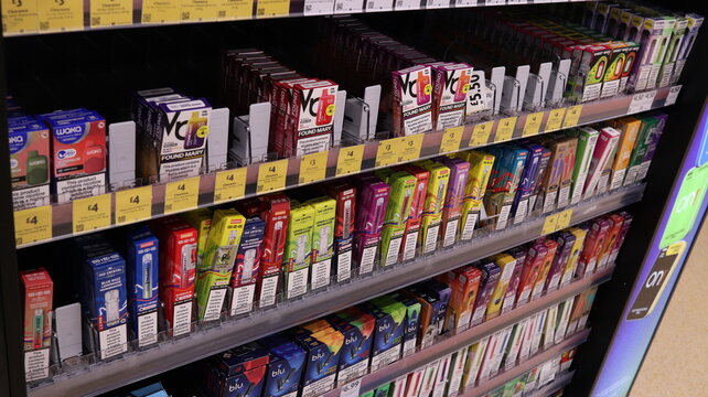 elfbar nachfüll pod läuft aus Vaporizer Store and Tobacco Shop in Corsicana, 75110 | Vape City