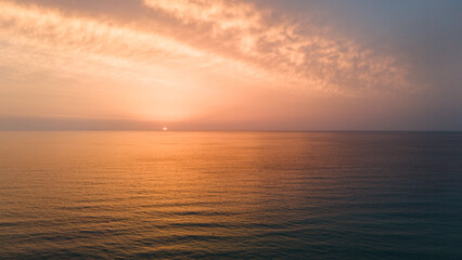 Obraz premium Sunset over the sea