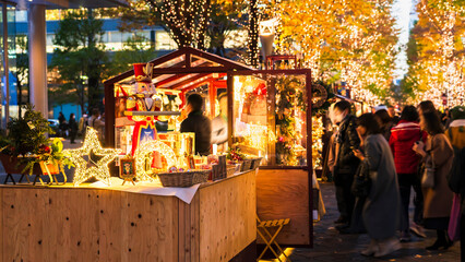 東京駅・丸の内仲通りのクリスマスマーケット【東京都・千代田区】