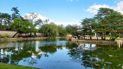 Fototapeta premium Gyeongbokgung Palace, with blue sky on a sunny day, in Seoul, South Korea