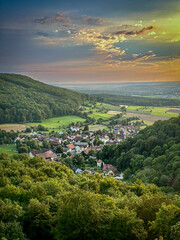 Würgauer Hang (Oberfranken) bei Abenddämmerung