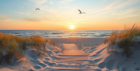 Holzweg zum Strand, Sonnenaufgang in den D&uuml;nen an der Ostsee