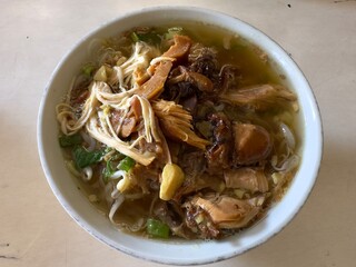 Soto Ayam or Chicken Ayam is a typical Indonesian food. Chicken soup uses ingredients such as chicken, vermicelli, celery, fried onions, bean sprouts with turmeric as ingredients added to the soup.
