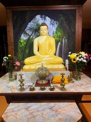 buddha statue