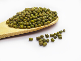 green peas in a bowl