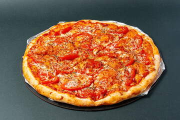 pizza with tomato sauce