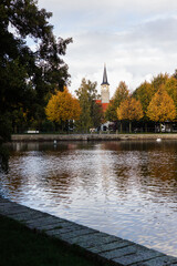 Obraz premium Blick auf den Ilsenburger Forellenteich im Herbst, Harz