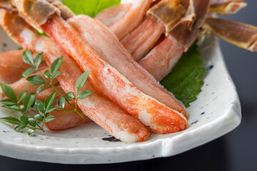 美味しい生ズワイガニの刺身