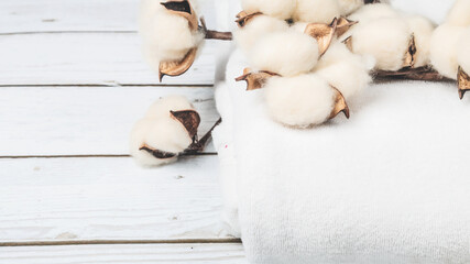 Cotton White Towels with Cotton Plant