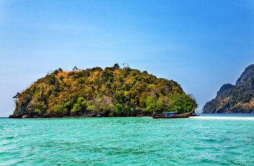 Naklejka premium Longtail boat, Andaman Sea, Krabi Province, Thailand.