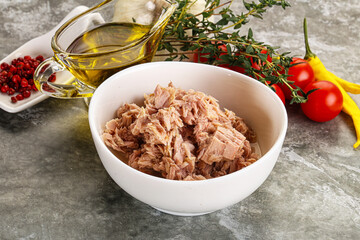 Canned tuna fillet for salad