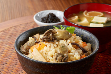 伊勢志摩産牡蠣の炊き込みご飯