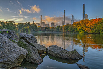 Obraz premium Central Park, New York City at the lake