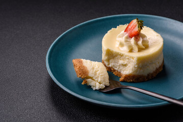 Sweet cheesecake tart with strawberries and mascarpone