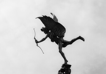 Fototapeta premium Eros on Picadilly Circus in London