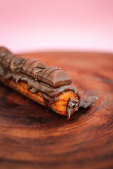 Churros caseiro com açúcar e chocolate, churros gourmet