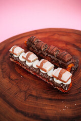 Churros caseiro com açúcar e chocolate, churros gourmet