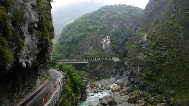 4K Majestic Rocky Gorge Ravines