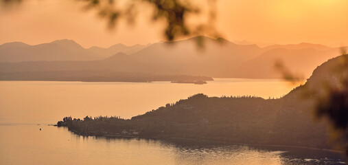 Obraz premium Gardasee am Abend