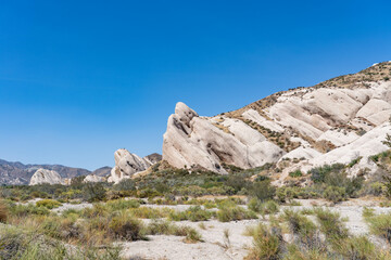 Cajon Valley Formation, Unit 2. Conglomerate and conglomeratic sandstone. Mormon Rocks, Phelan, San Bernardino County, California geology. Cajon Pass.  hogback or hog's back.  San Andreas Fault.  