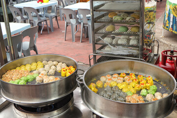 Obraz premium Steamed dim sum for sale in Jalan Alor a street food night market located in the Bukit Bintang area, Kuala Lumpur. 