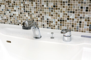 洗面水栓金具、住宅設備