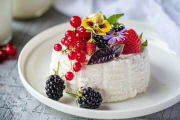 soft cheese with fresh berries