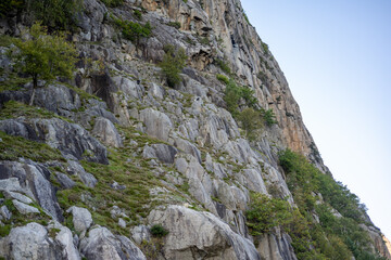 Stavanger Norwegen: Lysefjord mit Hengjanefossen-Wasserfall, Vagabundenhöhle von Fantahålå und Preikestolen