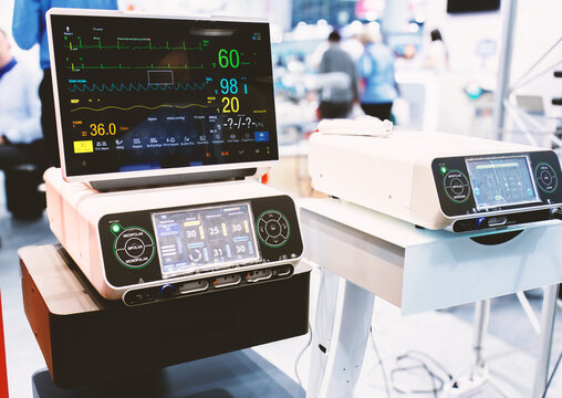 Multiparameter patient monitor with capnograph for emergency care, in hospital, in rehabilitation departments, cardiology and during transportation for monitoring any patients