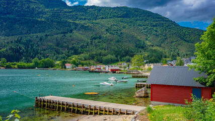 Das schöne Städtchen Solvorn am Sognefjord in Norwegen  © Harald Tedesco