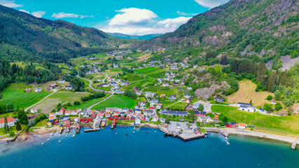 Das schöne Städtchen Solvorn am Sognefjord in Norwegen © Harald Tedesco