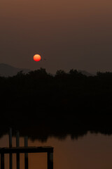 Pôr do Sol no Porto de Peruíbe, São Paulo, Brasil