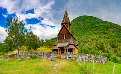 Die älteste Stabkirche in Norwegen - Urnes