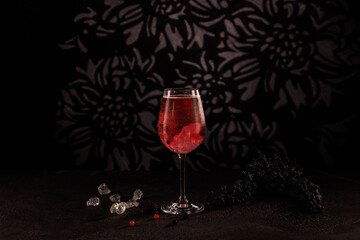 Wildberry Lillet Cocktail im Glas