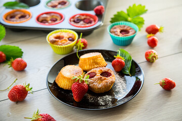 Sweet curd muffins with strawberry filling
