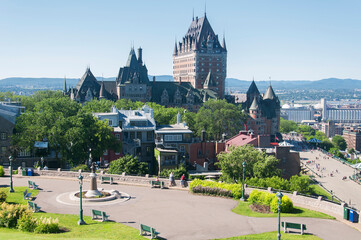 Fototapeta premium historic hotel frontenac quebec city canada