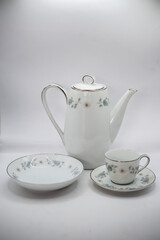 old collectible porcelain antiques