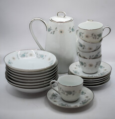 old collectible porcelain antiques