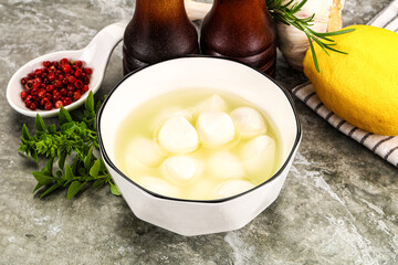 Small mozzarella mini cheese balls