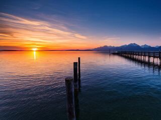 Obraz premium sunset at pier