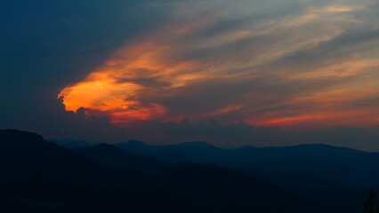 Abendhimmel über der buckligen Welt