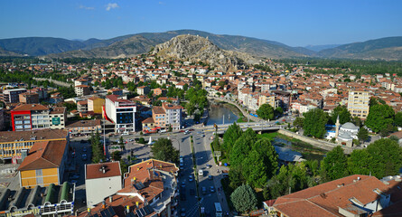Turhal is a city located in the north of Turkey. It is famous for its old houses, mosques and castle.

