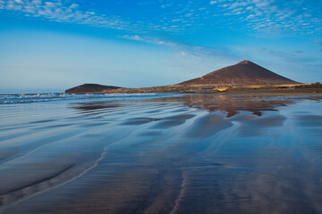 El Médano’s Golden Morning Rays