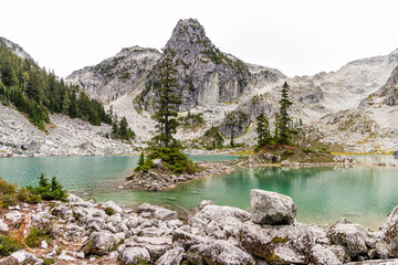 Fototapeta premium Breathtaking Watersprite Lake in Squamish, British Columbia, Canada
