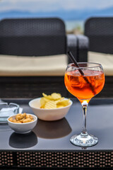 Aperol Spritz i włoskie przekąski – Smaki słonecznej Italii